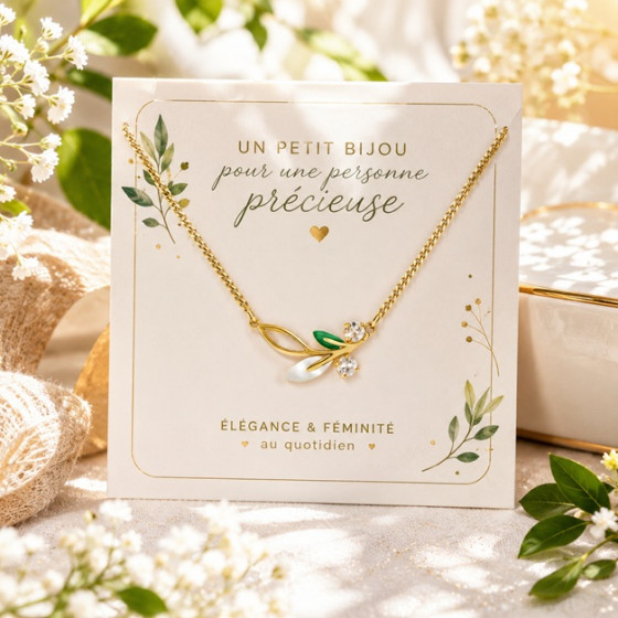 Collier Feuille Élégance – Acier Inoxydable Doré avec Cristaux